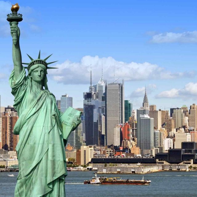 https://licioustravelwisata.com/wp-content/uploads/2018/09/destination-new-york-01-640x640.jpg